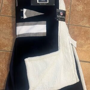 NFL Dallas Cowboys Navy, White & Gray Super Soft Throw